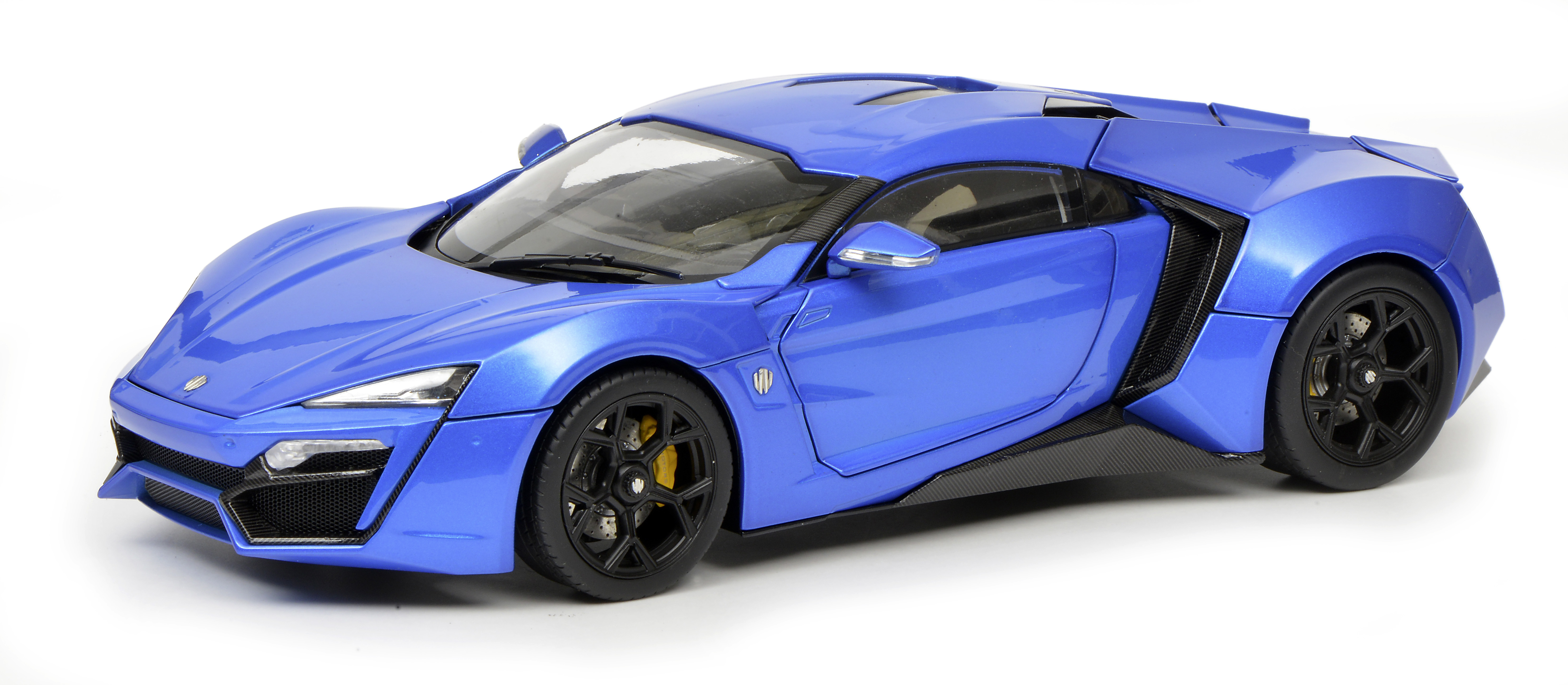 Lykan Hypersport  1/18 modrá
